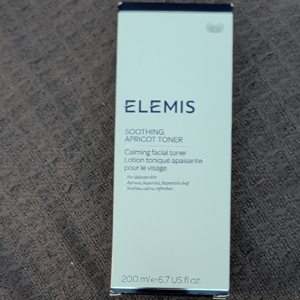 ELEMIS Soothing Apricot Toner - Blue and White Packaging